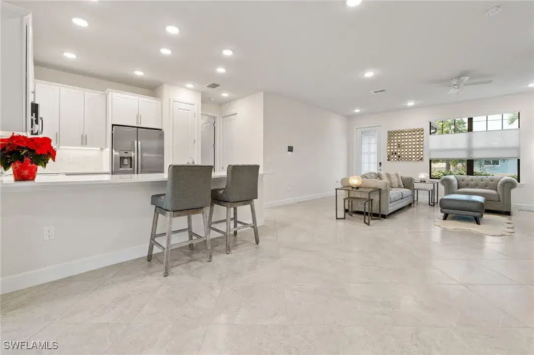 Picture of 708 SE 32Nd St, Cape Coral, FL 33904