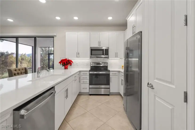 Picture of 708 SE 32Nd St, Cape Coral FL 33904