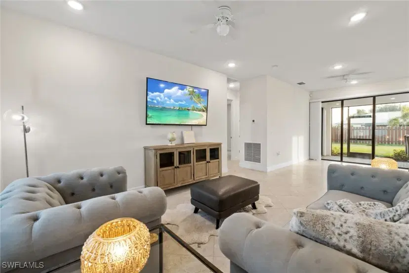Picture of 708 SE 32Nd St, Cape Coral FL 33904
