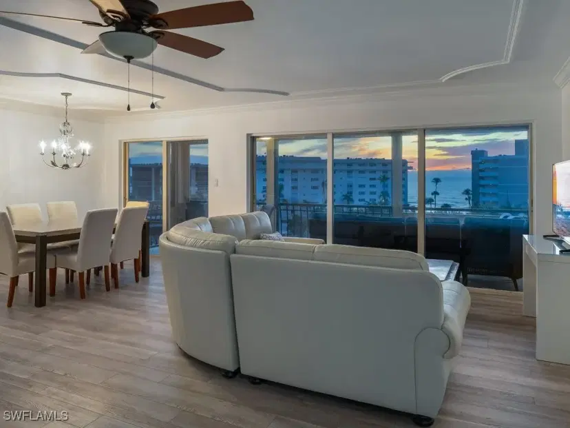 Picture of 3430 Gulf Shore Blvd N 6I, Naples FL 34103