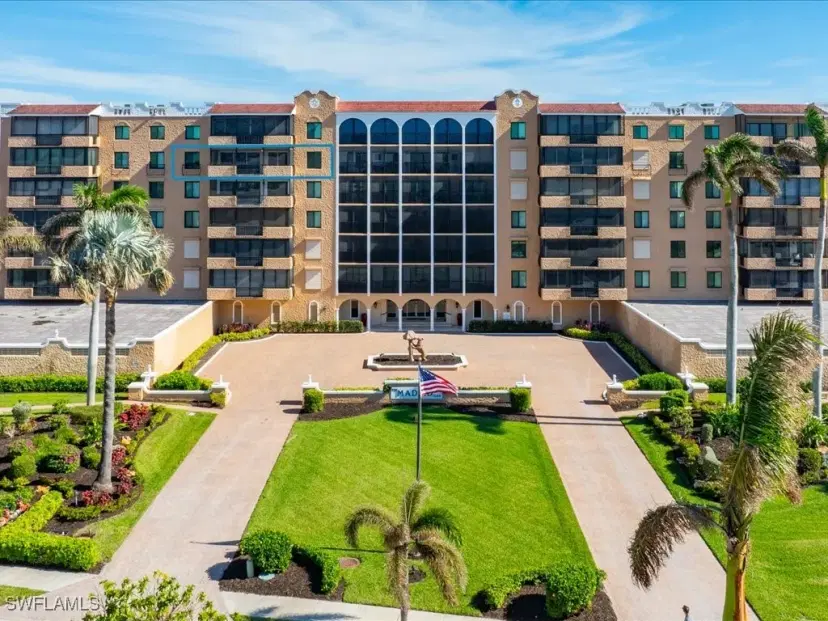 Picture of 3430 Gulf Shore Blvd N 6I, Naples FL 34103