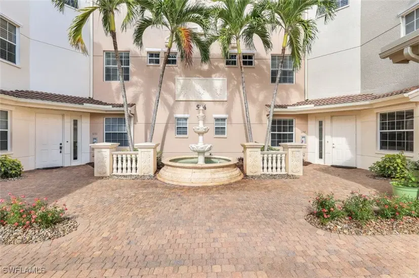 Picture of 514 Avellino Isles Cir 3-102, Naples FL 34119