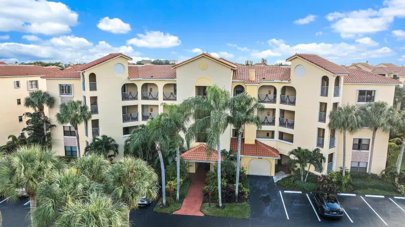 Picture of 100 Uno Lago Drive 404, Juno Beach FL 33408
