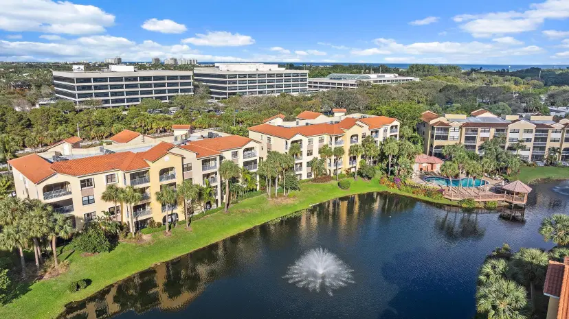 Picture of 100 Uno Lago Drive 404, Juno Beach FL 33408