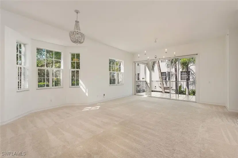 Picture of 837 Sailaway Ln 101, Naples FL 34108