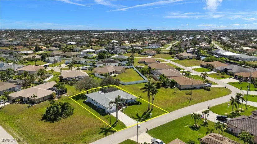 Picture of 2705 SW 24Th Ave, Cape Coral FL 33914