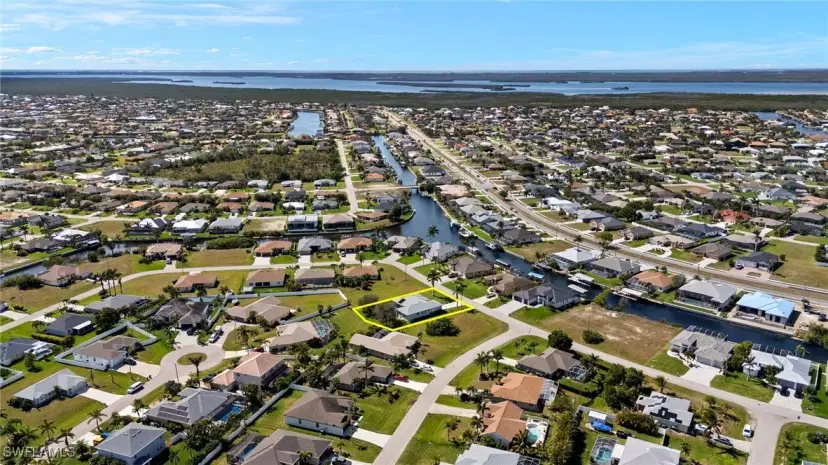 Picture of 2705 SW 24Th Ave, Cape Coral FL 33914