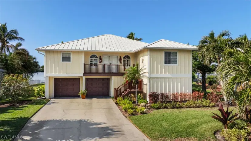 Picture of 9067 Mockingbird Dr, Sanibel FL 33957