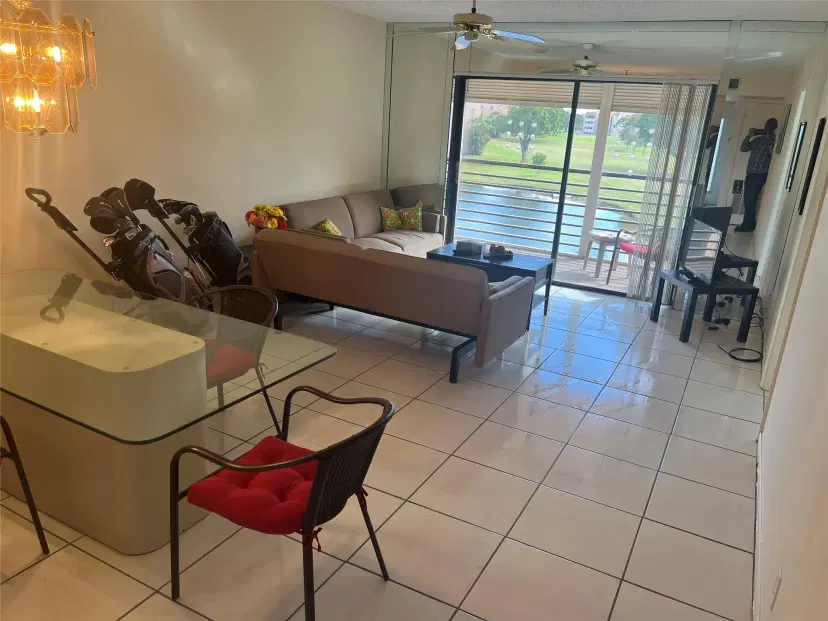 Picture of 10100 NW 30Th Ct 310, Sunrise FL 33322