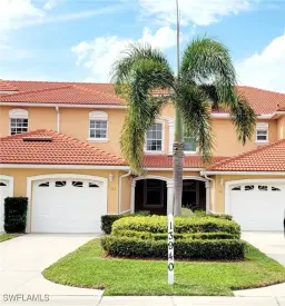 Picture of 13940 Eagle Ridge Lakes Dr 102, Fort Myers, FL 33912