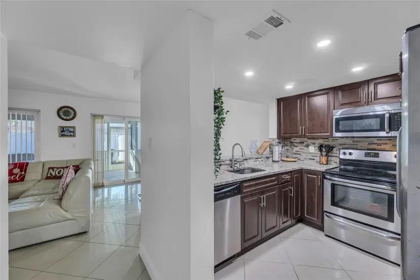 Picture of 1629 NW 80Th Ave B, Margate FL 33063