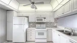 Picture of 14831 Park Lake Dr 311, Fort Myers, FL 33919