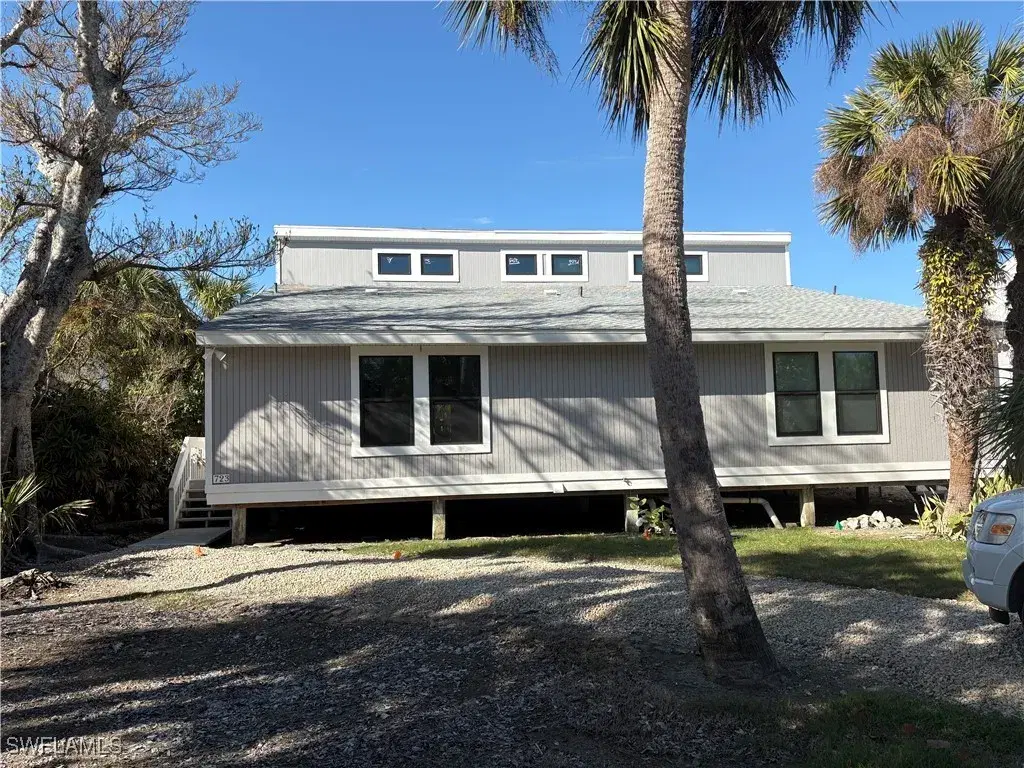 Picture of 723 Cardium St 11, Sanibel, FL 33957