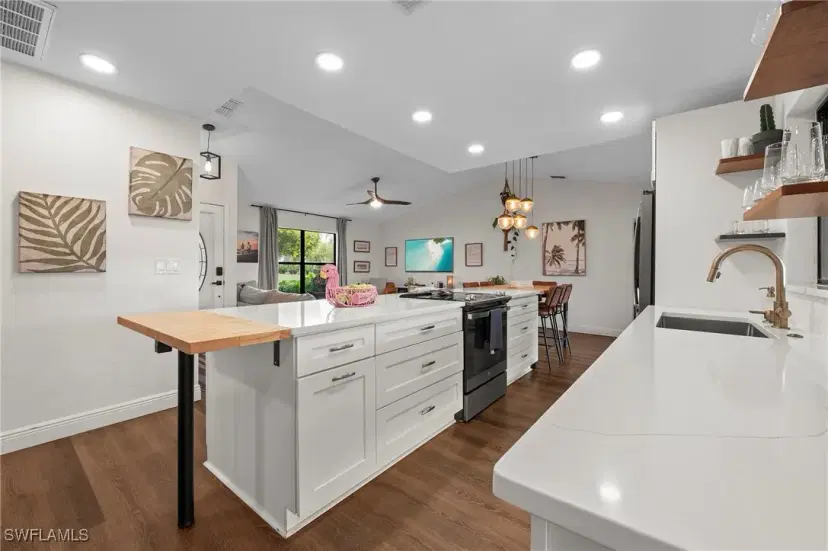 Picture of 6860 Saint Edmunds Loop, Fort Myers FL 33966