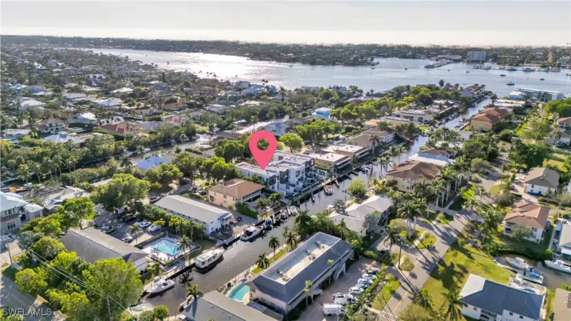 Picture of 1559 Chesapeake Ave 1559, Naples FL 34102