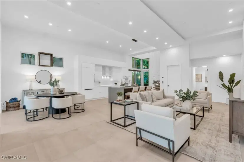 Picture of 1559 Chesapeake Ave 1559, Naples FL 34102