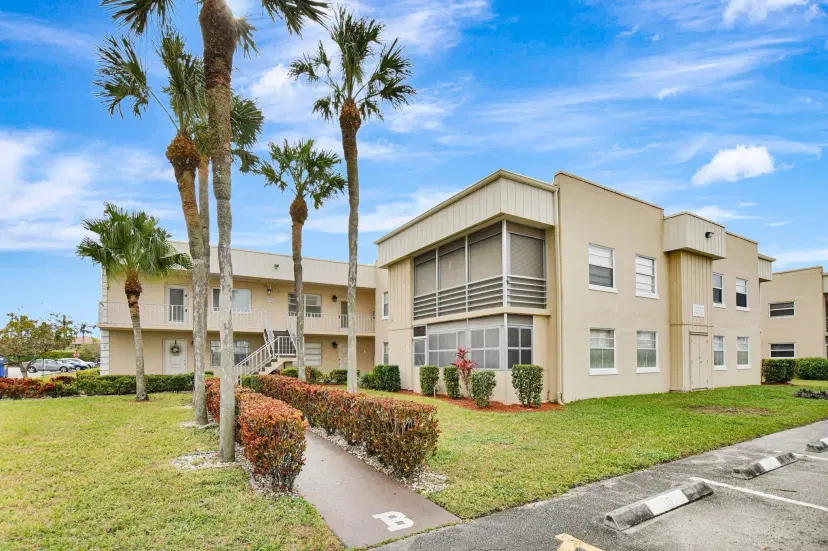 Picture of 78 Burgundy B, Delray Beach FL 33484