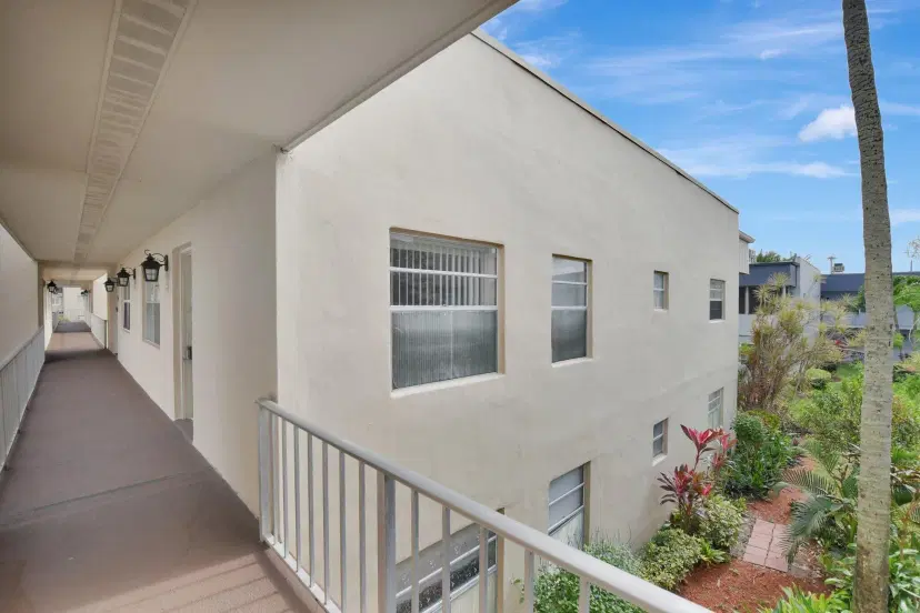 Picture of 78 Burgundy B, Delray Beach FL 33484