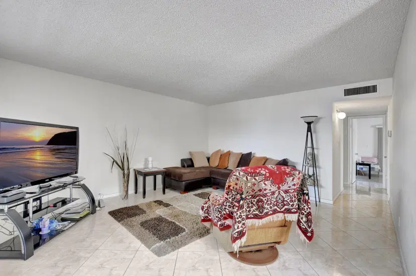 Picture of 78 Burgundy B, Delray Beach FL 33484
