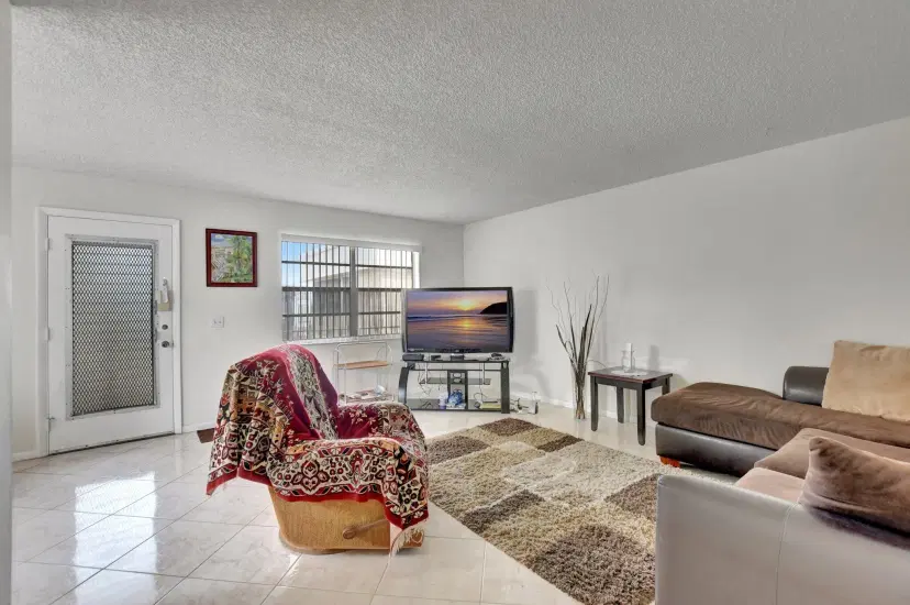 Picture of 78 Burgundy B, Delray Beach FL 33484