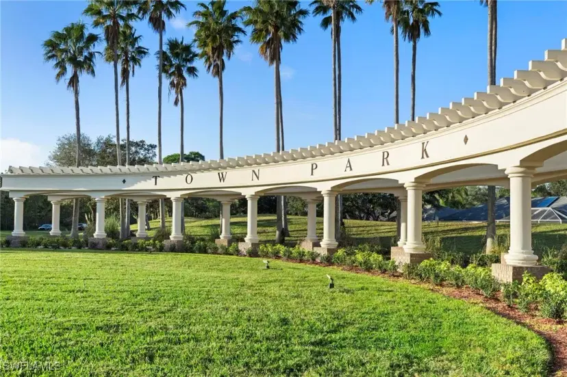 Picture of 1694 Town Park Dr, Port Orange FL 32129