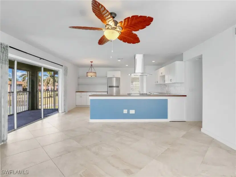 Picture of 1400 Pompei Ln 52, Naples FL 34103