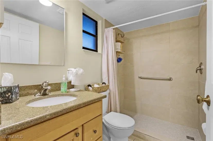 Picture of 600 Neapolitan Way 349, Naples FL 34103