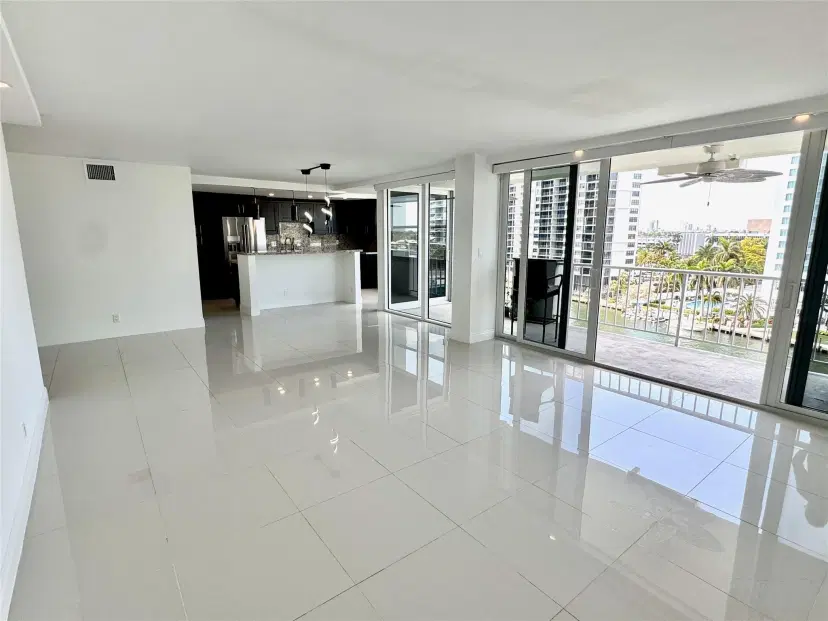 Picture of 2800 E Sunrise Blvd 8B, Fort Lauderdale FL 33304