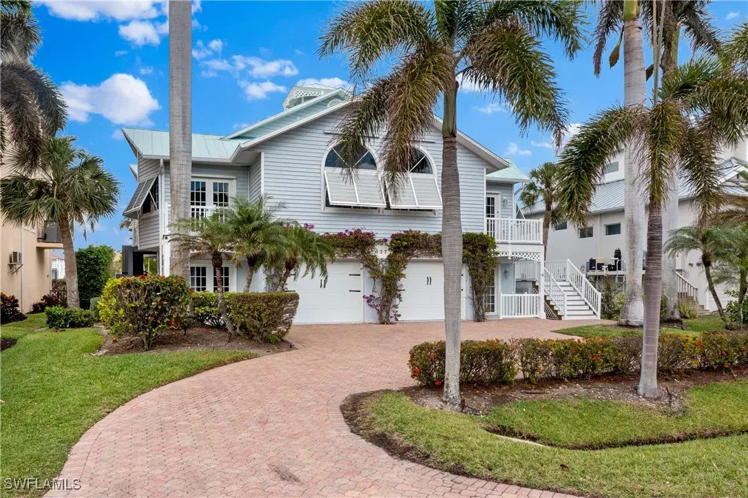 Picture of 437 Trade Winds Ave, Naples, FL 34108