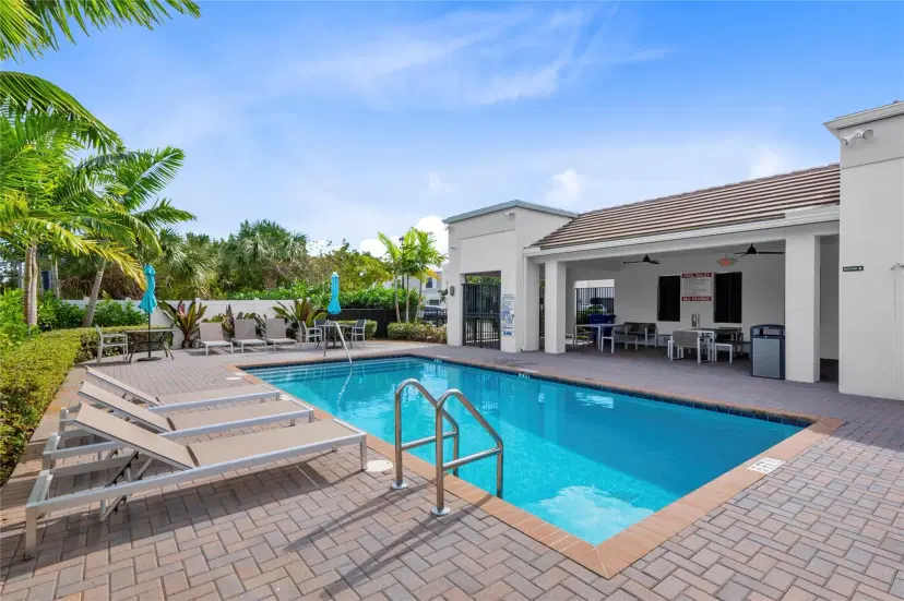 Picture of 411 NW 17Th St, Fort Lauderdale FL 33311