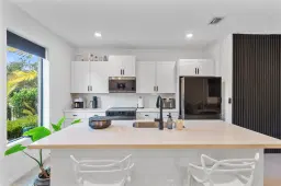 Picture of 411 NW 17Th St, Fort Lauderdale, FL 33311