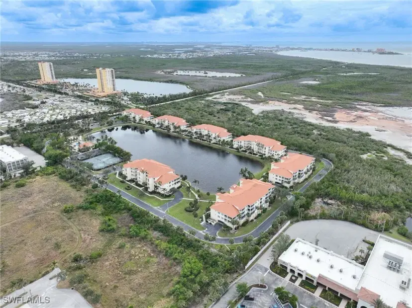 Picture of 20051 Sanibel View Cir 303, Fort Myers FL 33908