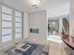 Picture of 440 Spinnaker Dr, Naples, FL 34102