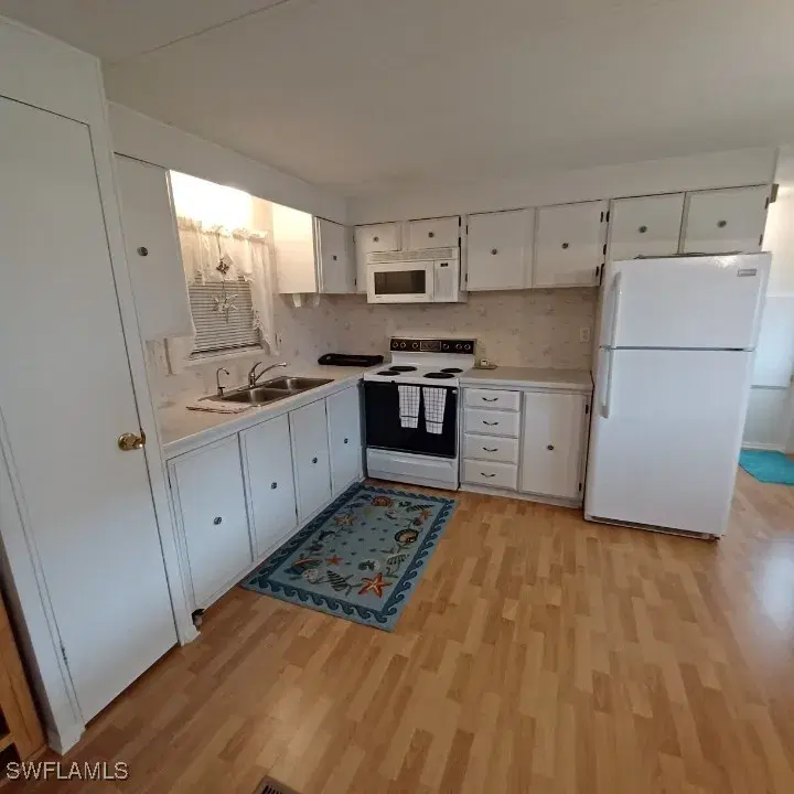 Picture of 27601 Hale Dr, Bonita Springs FL 34135