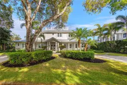 Picture of 661 6Th Ave N, Naples, FL 34102