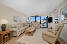Picture of 271 Southbay Dr 132, Naples, FL 34108