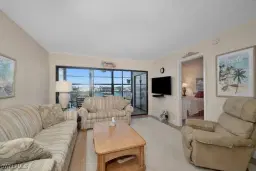 Picture of 271 Southbay Dr 132, Naples, FL 34108