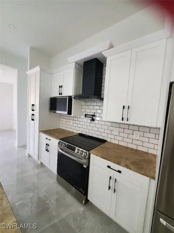 Picture of 205 Columbus Blvd S, Lehigh Acres FL 33974