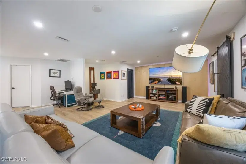 Picture of 5311 Hickory Wood Dr, Naples FL 34119