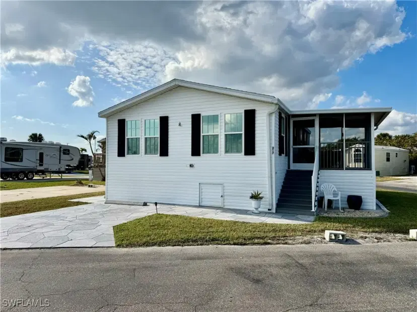 Picture of 19681 Summerlin Rd 217, Fort Myers FL 33908