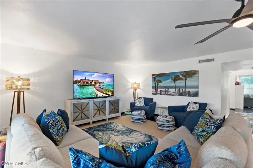 Picture of 16460 Timberlakes Dr 202, Fort Myers FL 33908