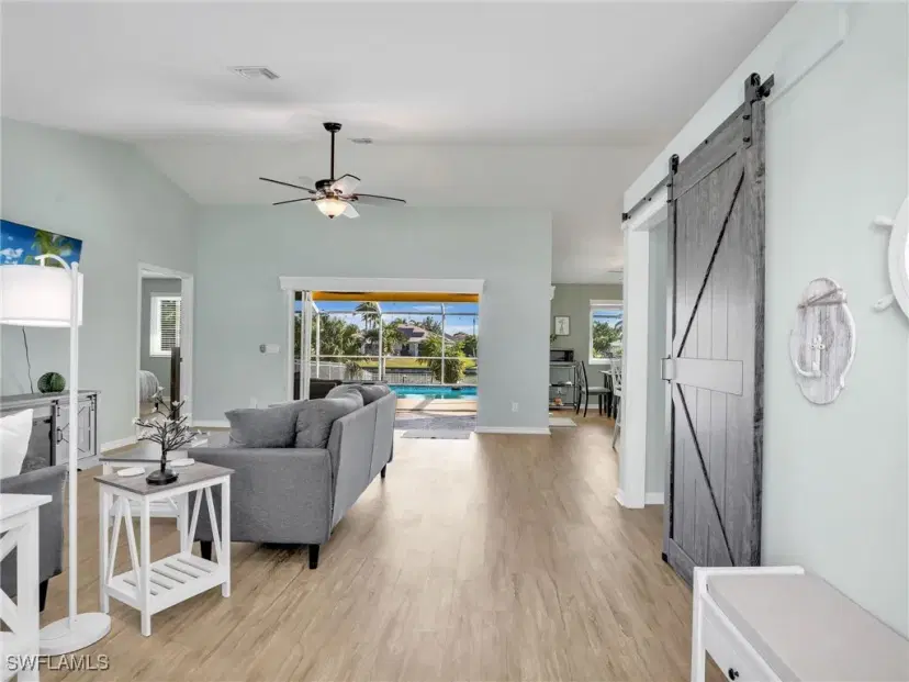 Picture of 1401 SE 5Th Ct, Cape Coral FL 33990
