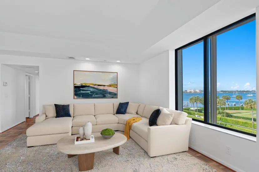 Picture of 150 Bradley Place 304, Palm Beach FL 33480
