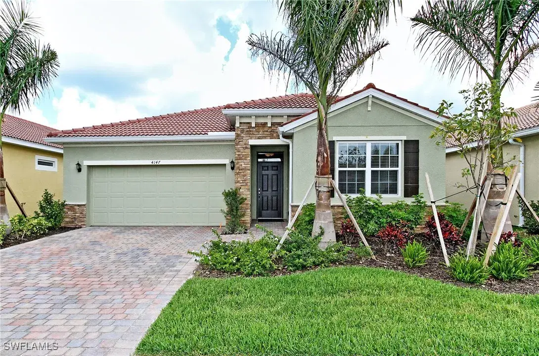 Picture of 4147 Dutchess Park Rd, Fort Myers, FL 33916