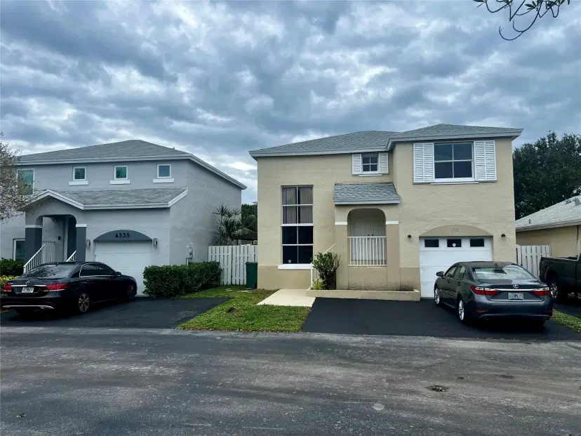 Picture of 4331 SW 72Nd Ter, Davie FL 33314