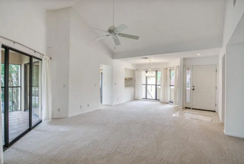 Picture of 102 Waterview Drive 1020, Palm Beach Gardens FL 33418