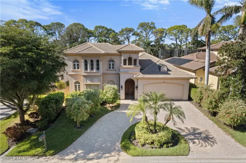 Picture of 245 Charleston Ct, Naples FL 34110