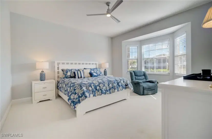 Picture of 4734 Stratford Ct 1702, Naples FL 34105