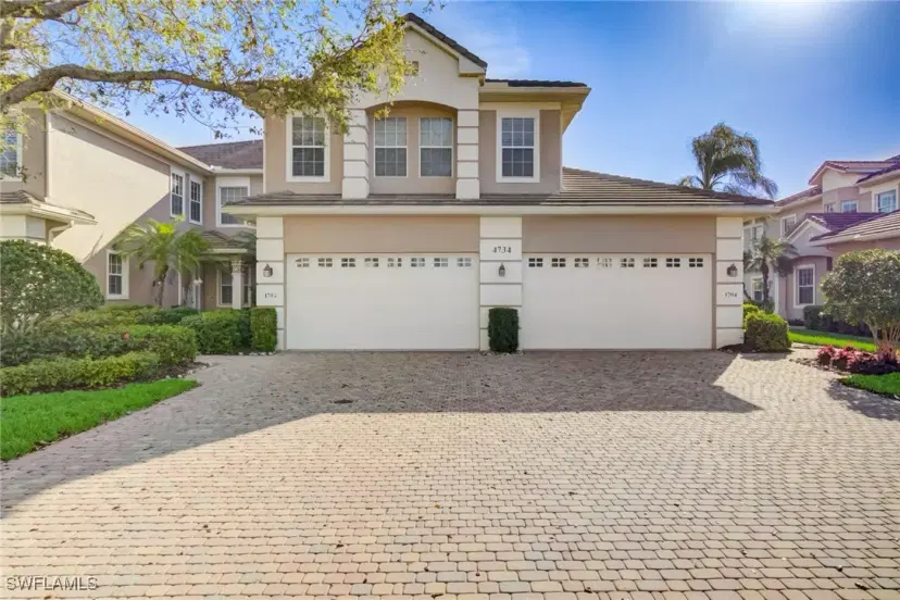 Picture of 4734 Stratford Ct 1702, Naples FL 34105