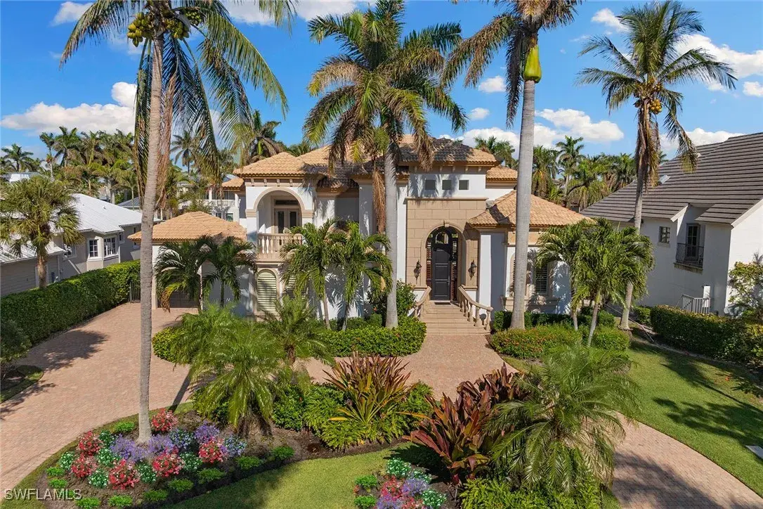 Picture of 533 15Th Ave S, Naples, FL 34102